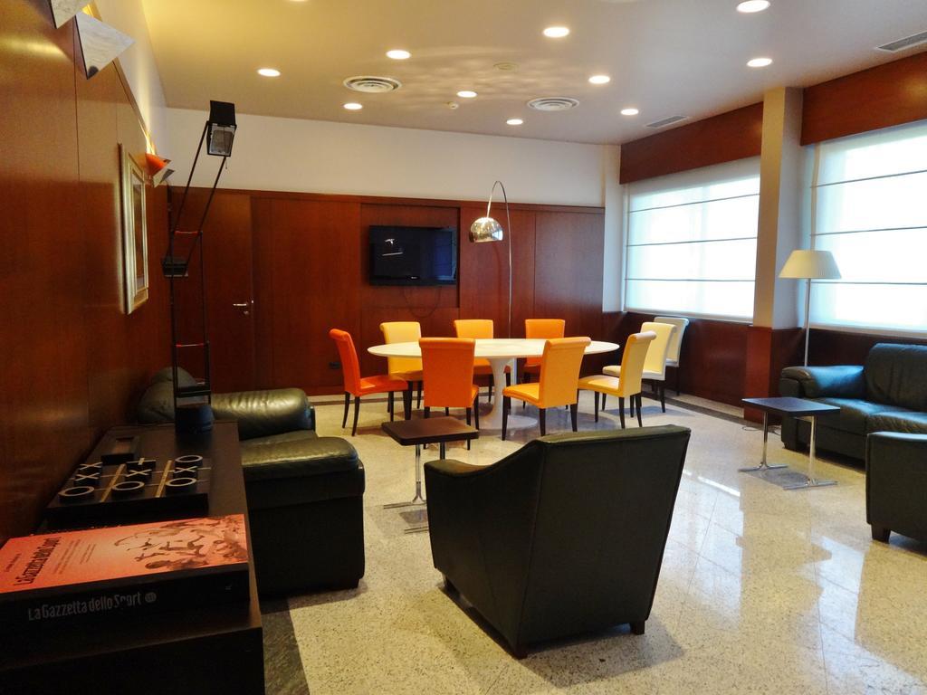 Hotel Excelsior 마젠타 외부 사진