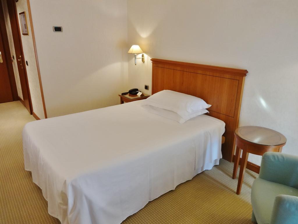 Hotel Excelsior 마젠타 외부 사진