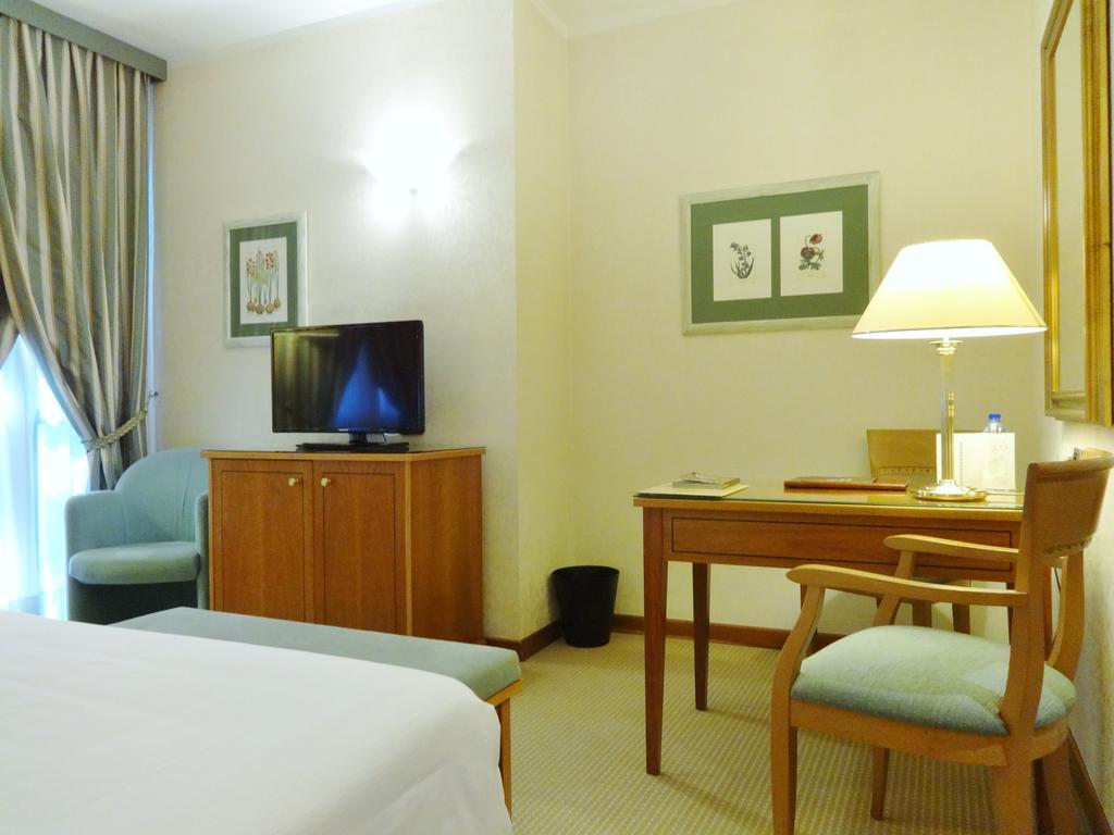 Hotel Excelsior 마젠타 외부 사진