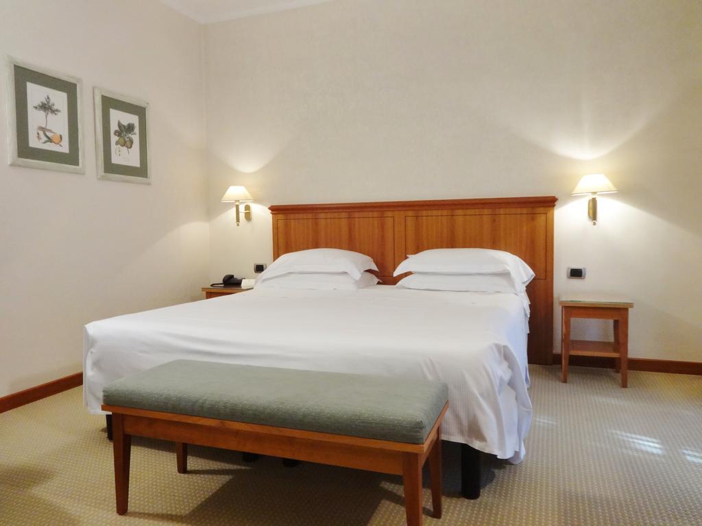 Hotel Excelsior 마젠타 외부 사진