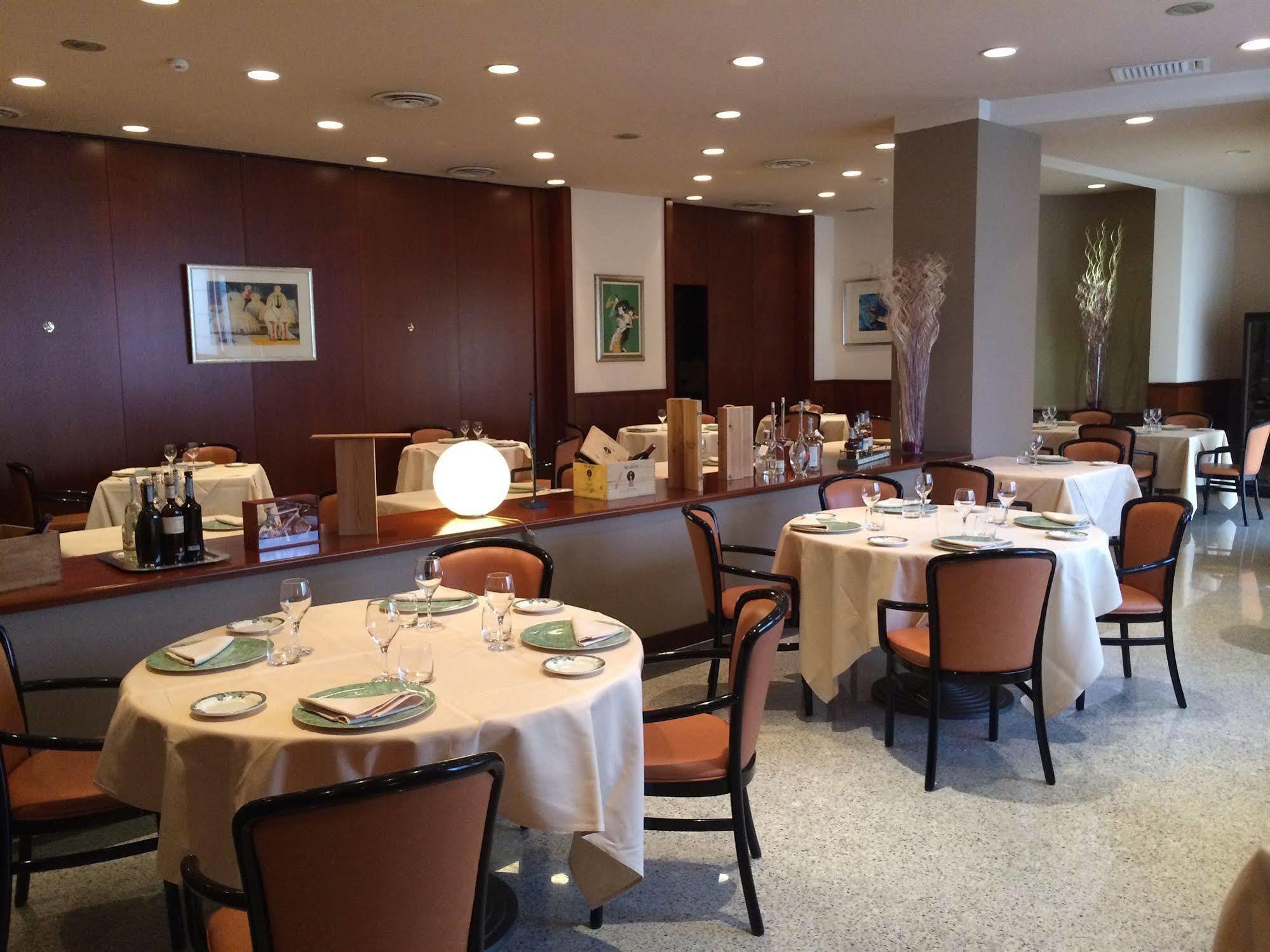 Hotel Excelsior 마젠타 외부 사진