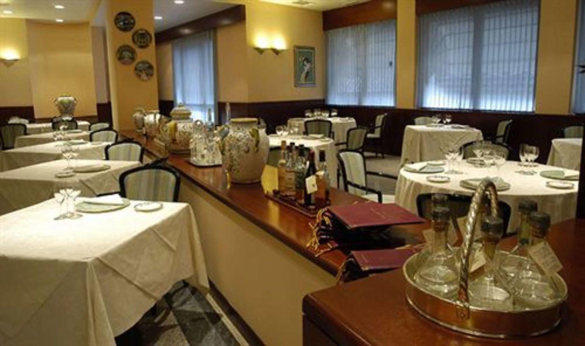 Hotel Excelsior 마젠타 외부 사진